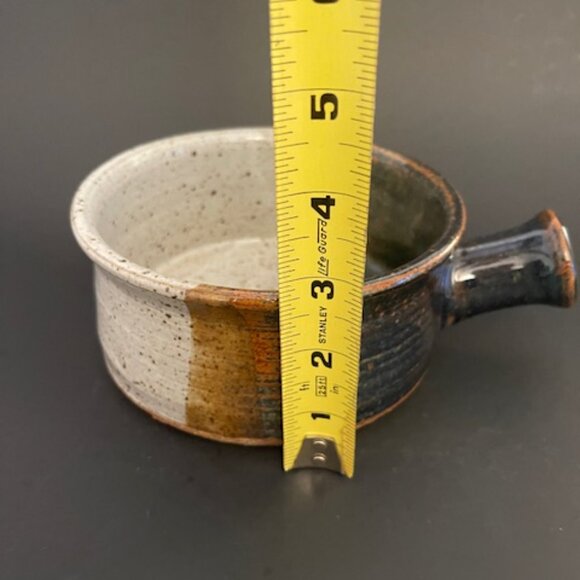 Vintage Studio Pottery Bowl with Cone Handle, Speckle Drip Glaze 6" Bowl - Picture 4 of 4